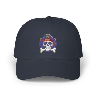 Casquette Dad Cap Casa Skull broderie crâne pirate, coton premium unisexe. Taille ajustable, style vintage maritime. Livraison dès 60€.